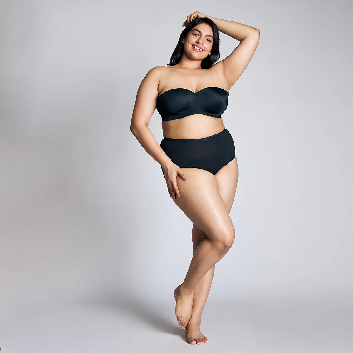 Nykd By Nykaa The Ultimate Multiway Strapless Padded Wired Bra NYB027 Black - Image 9